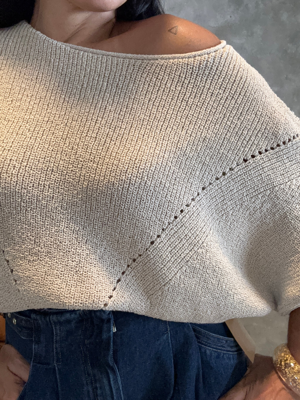 SHORT SLEEVE SWEATER