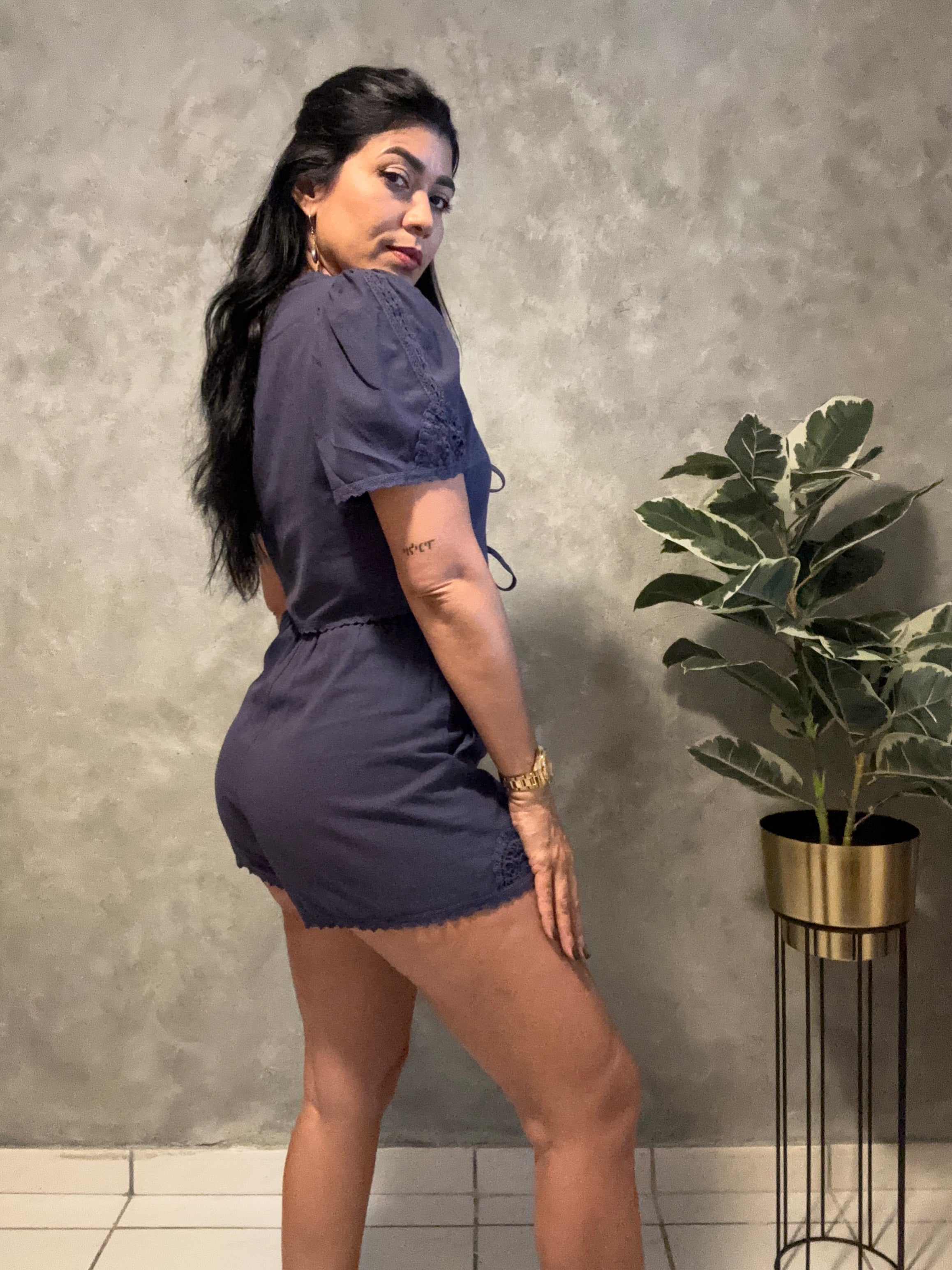 CROCHET LACE DETAIL CROP TOP