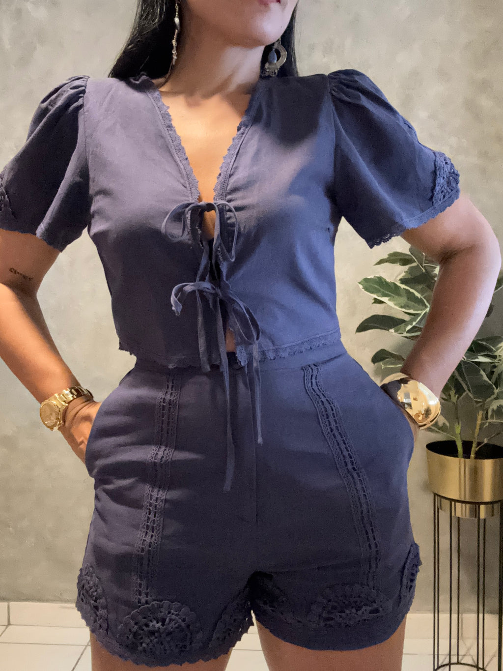 CROCHET LACE DETAIL SHORT