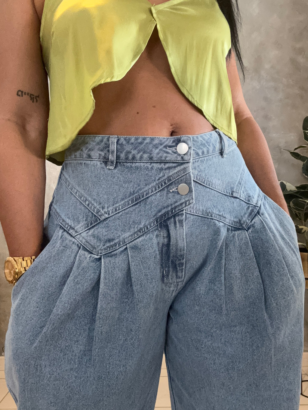 PINTUCK DENIM
