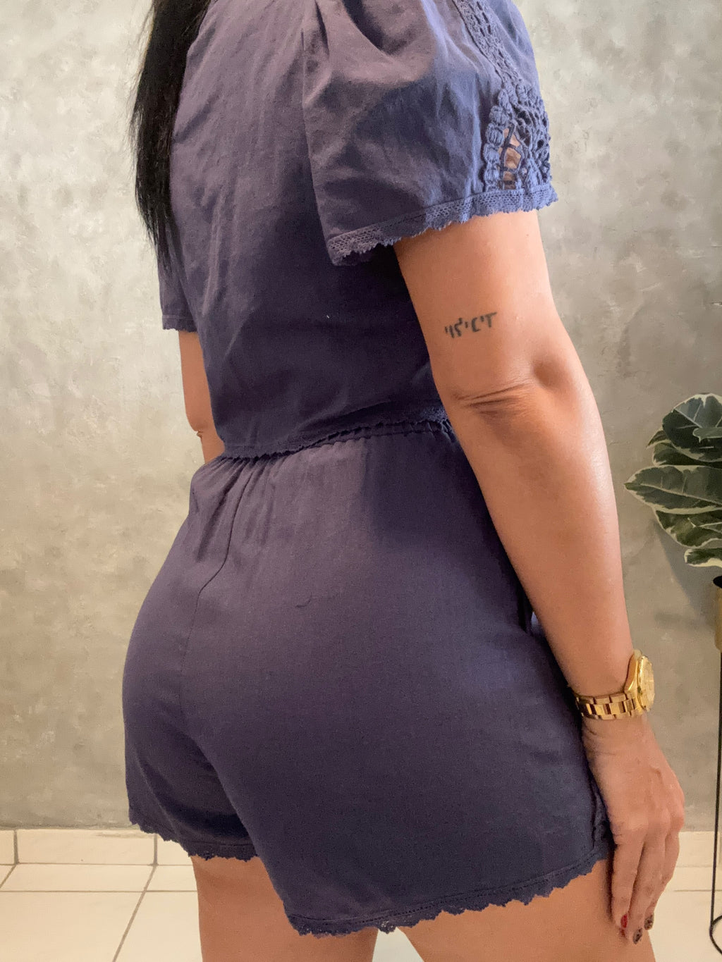 CROCHET LACE DETAIL SHORT