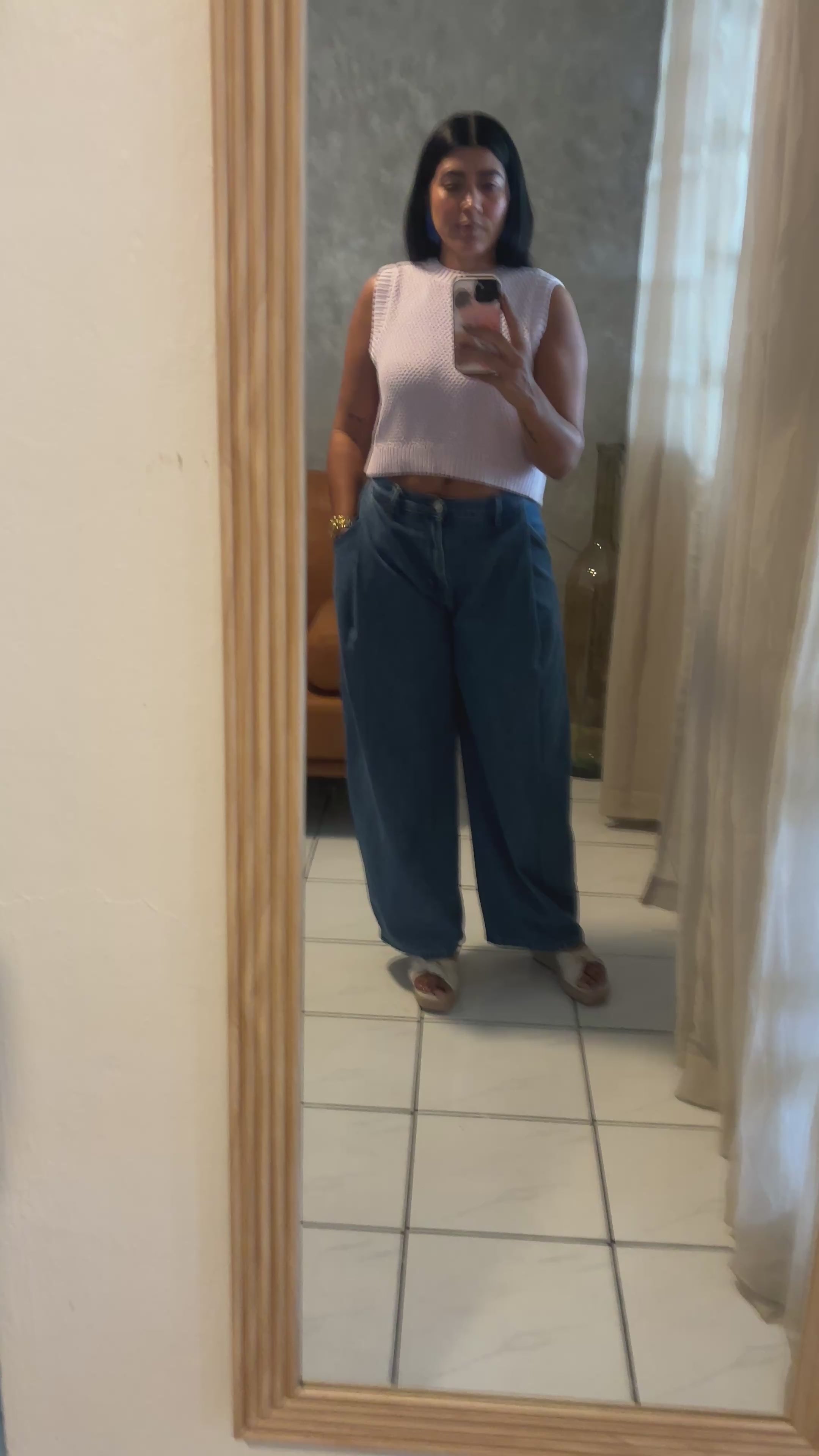MID-RISE PLEAT DETAIL DENIM PANTS